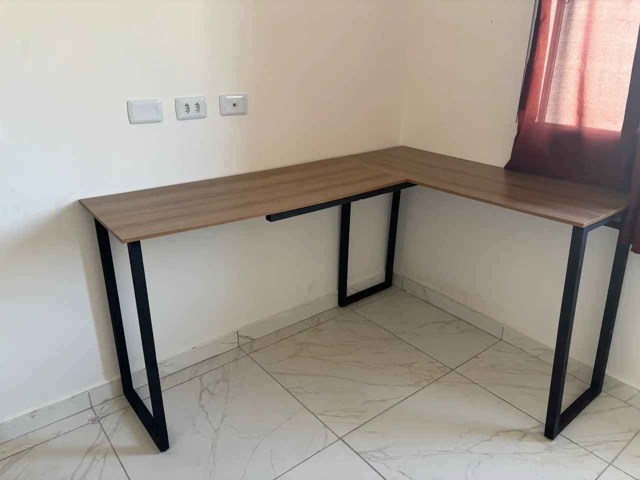 Mesa em L para escritório  - Foto 3