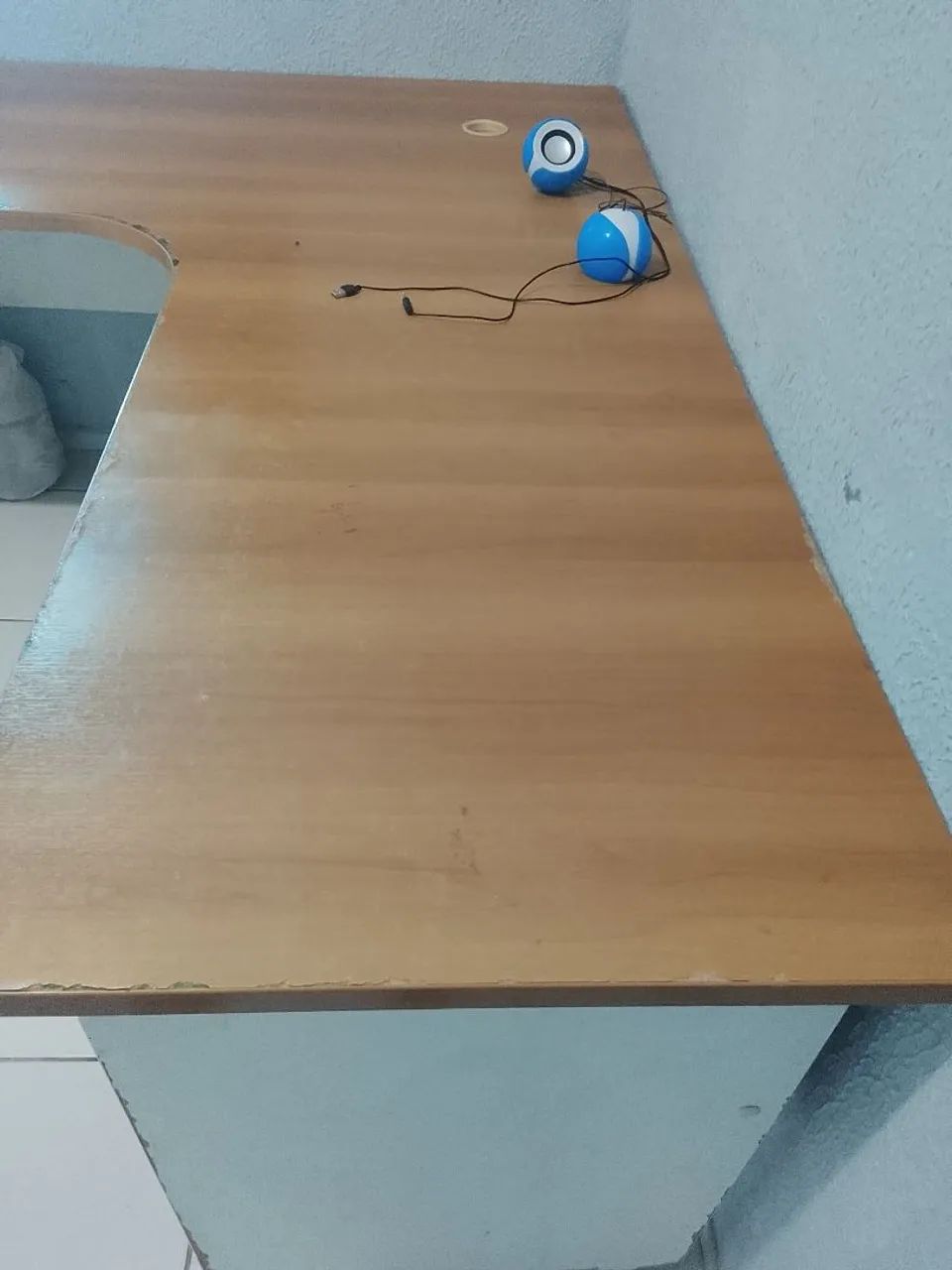 Vendo mesa e gaveteiro para escritório  - Foto 3