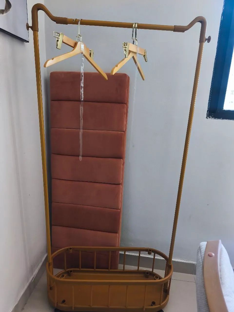 Estante e cabide  - Foto 2