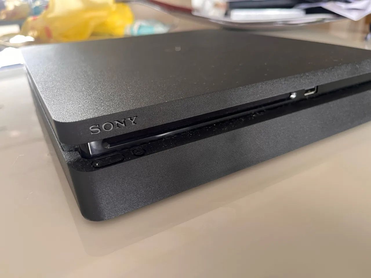 PS4 1TB + CONTROLES + JOGOS - Foto 2