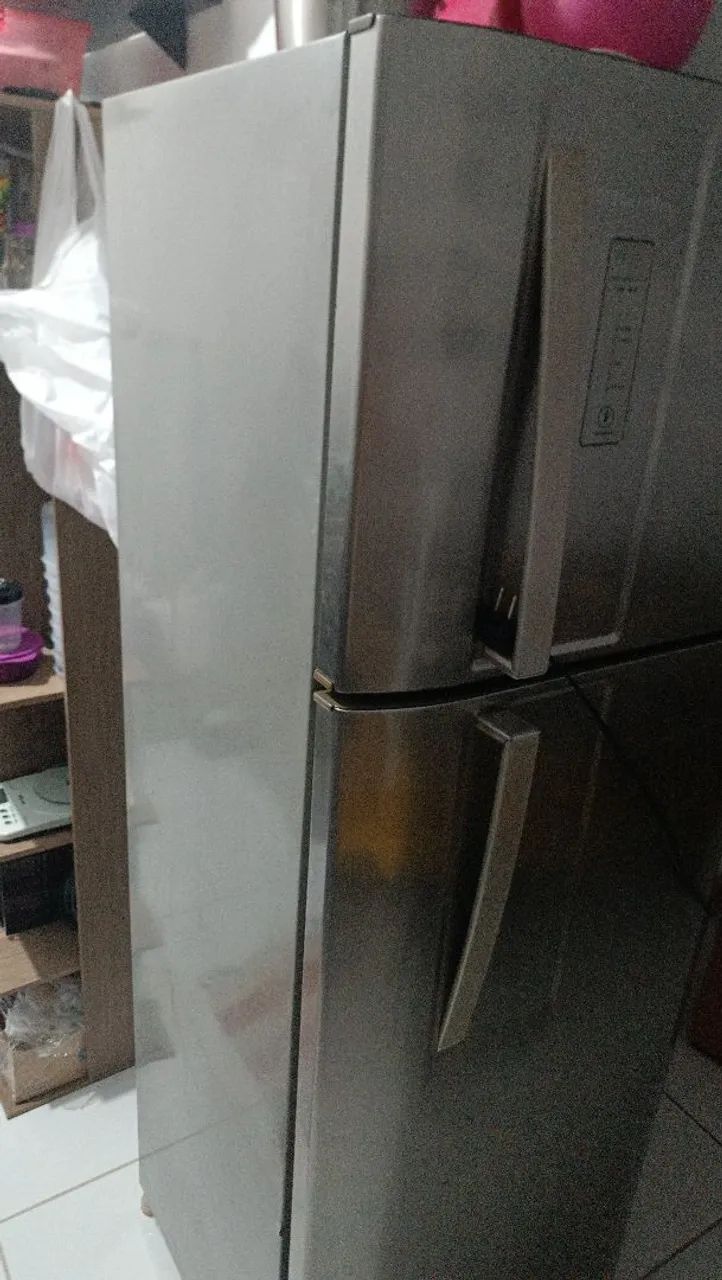 Geladeira pra vender - Foto 2