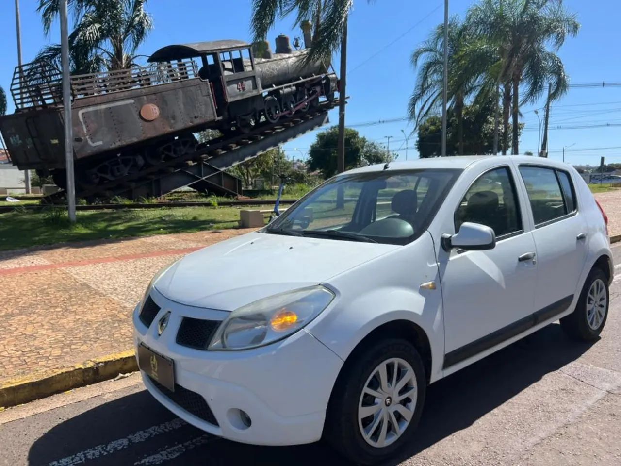 Renault Sandero 2011