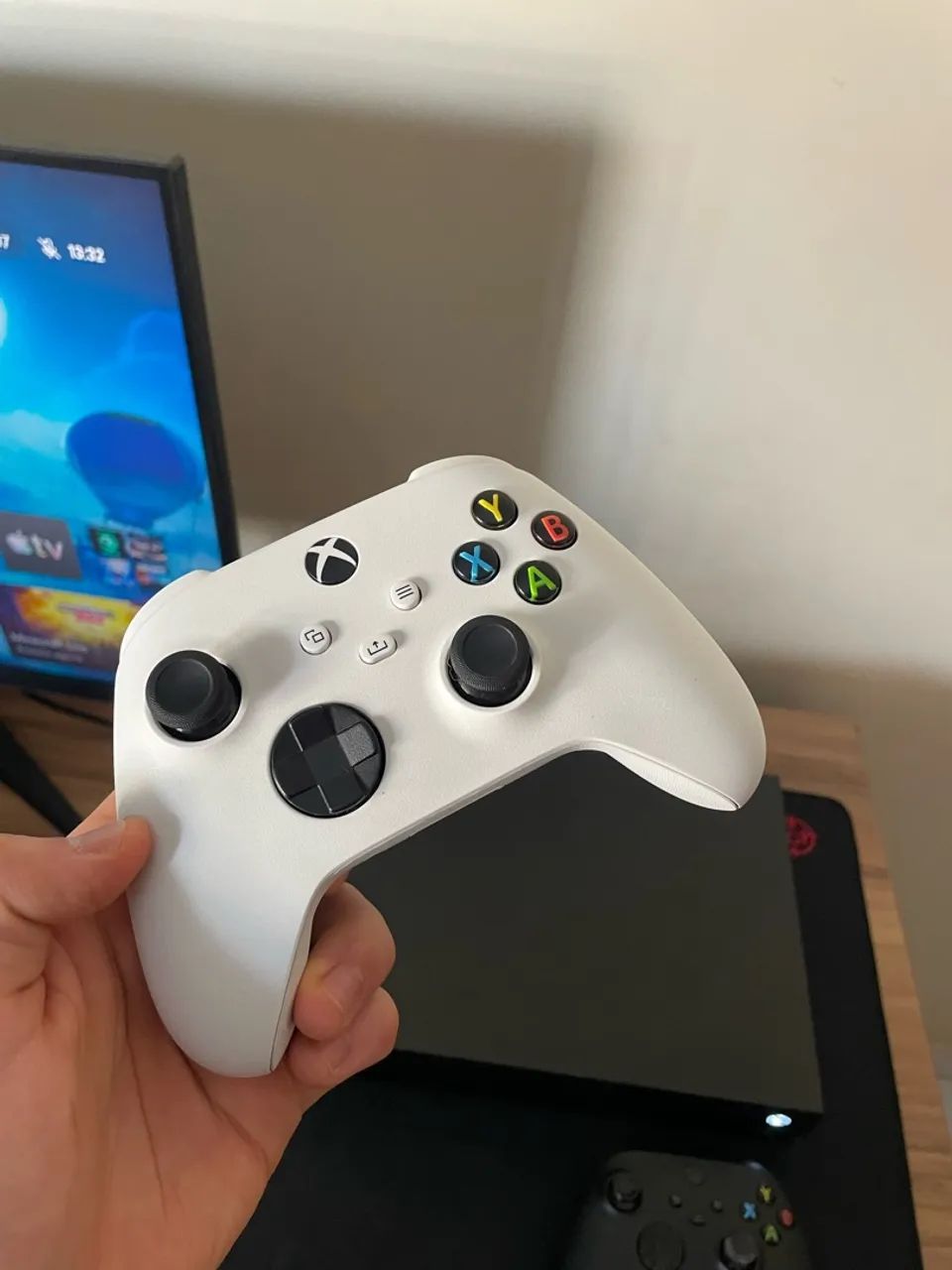 Xbox one x 1Tb 2 controles  - Foto 5