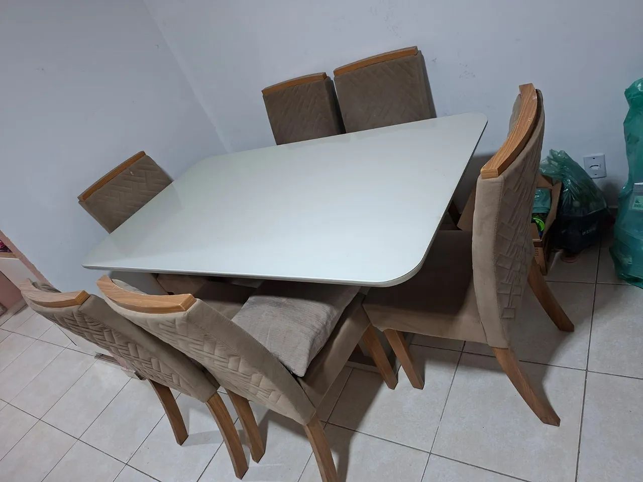 Mesa de 6 cadeiras