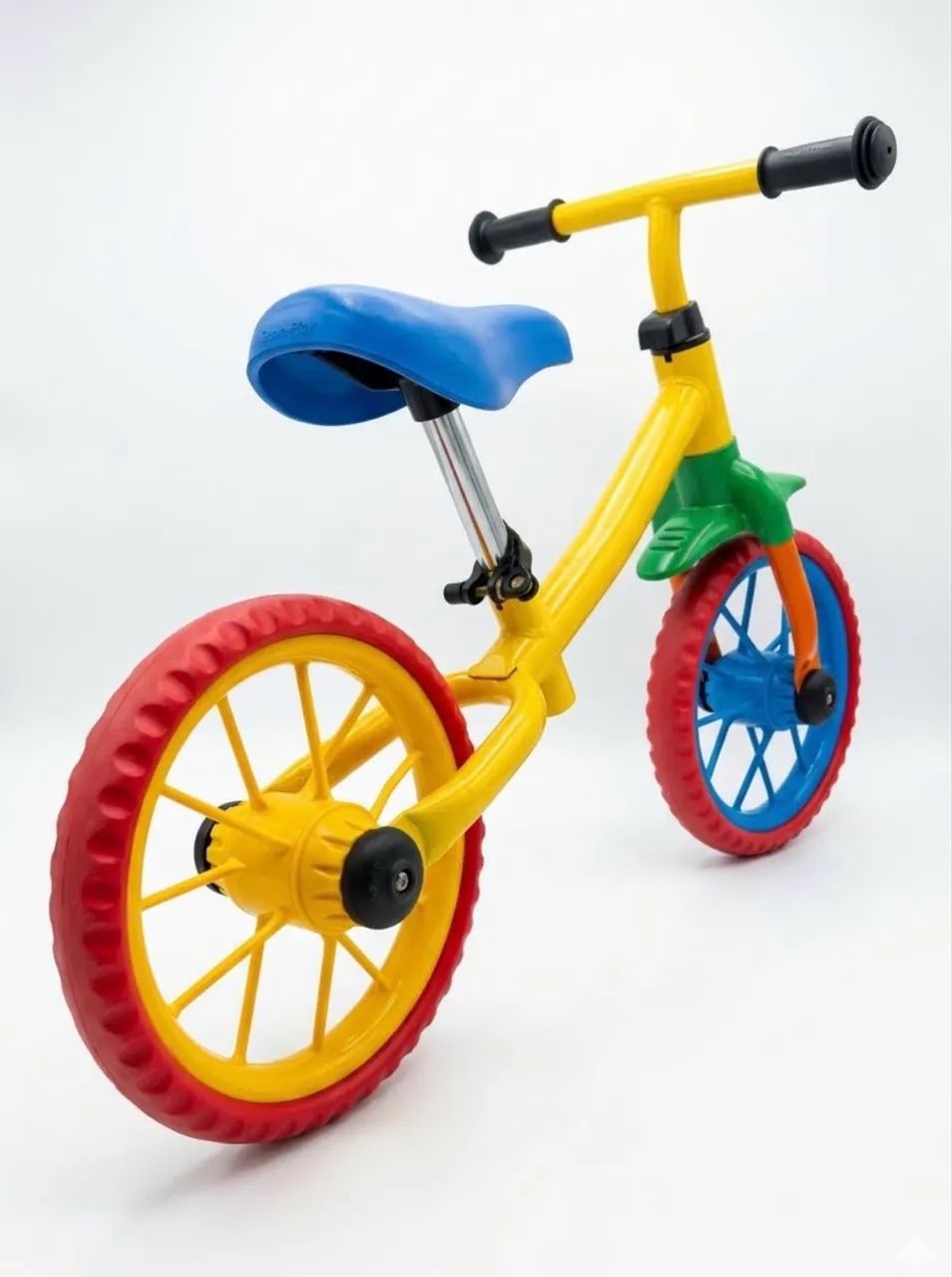 Bicicleta Infantil de Equilíbrio Balance Bike - Aventura em Cores - Foto 2