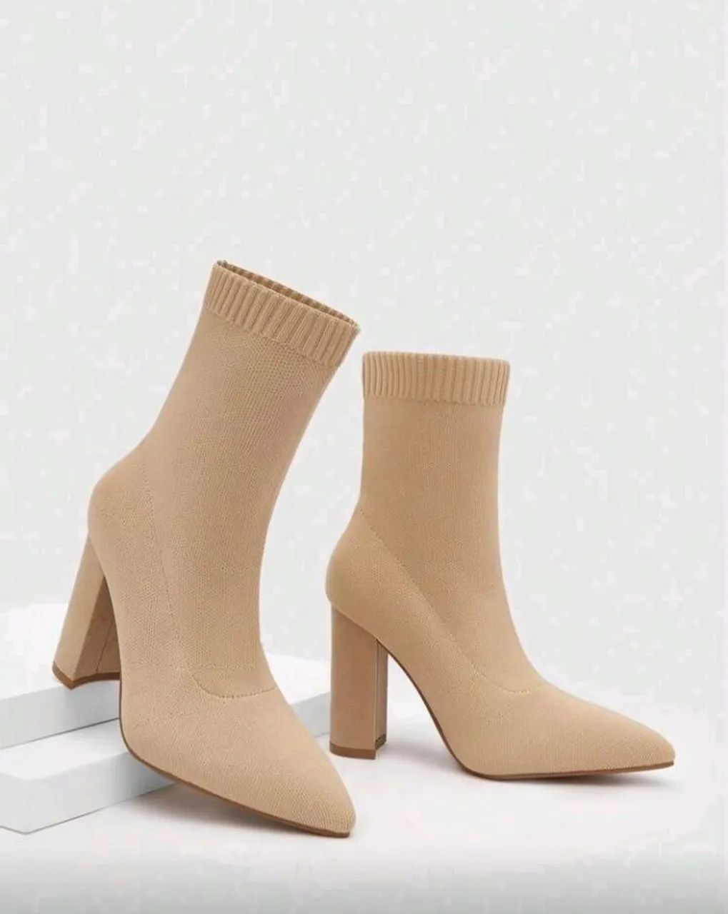 bota cano alto elástico