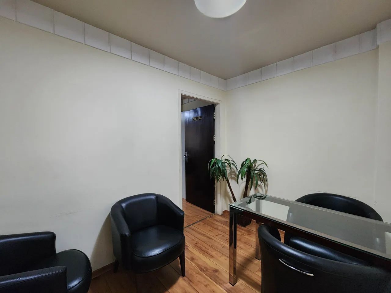 Uma sala com vaga de garagem no Centro para venda - Foto 2