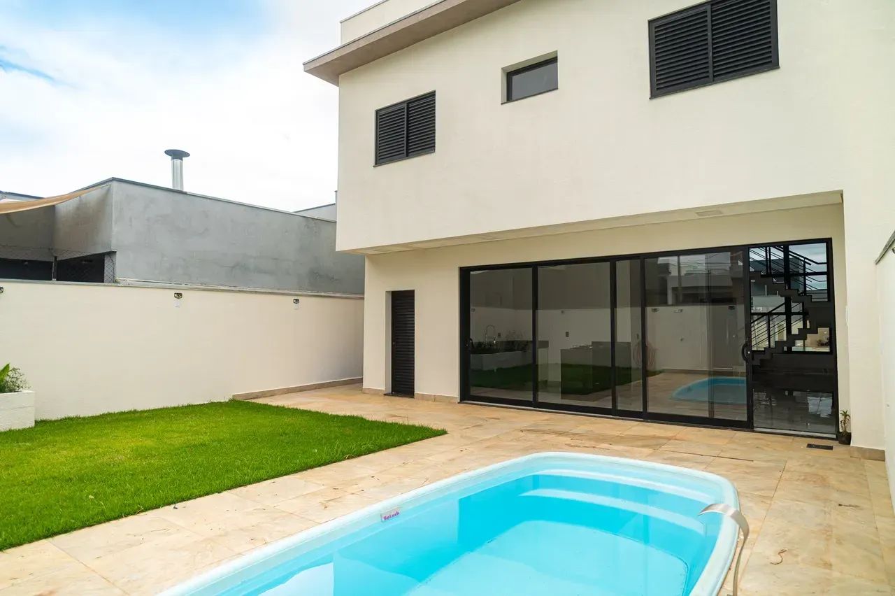 Sobrado à Venda  | Real Park Sumaré | 3 dormitórios com piscina