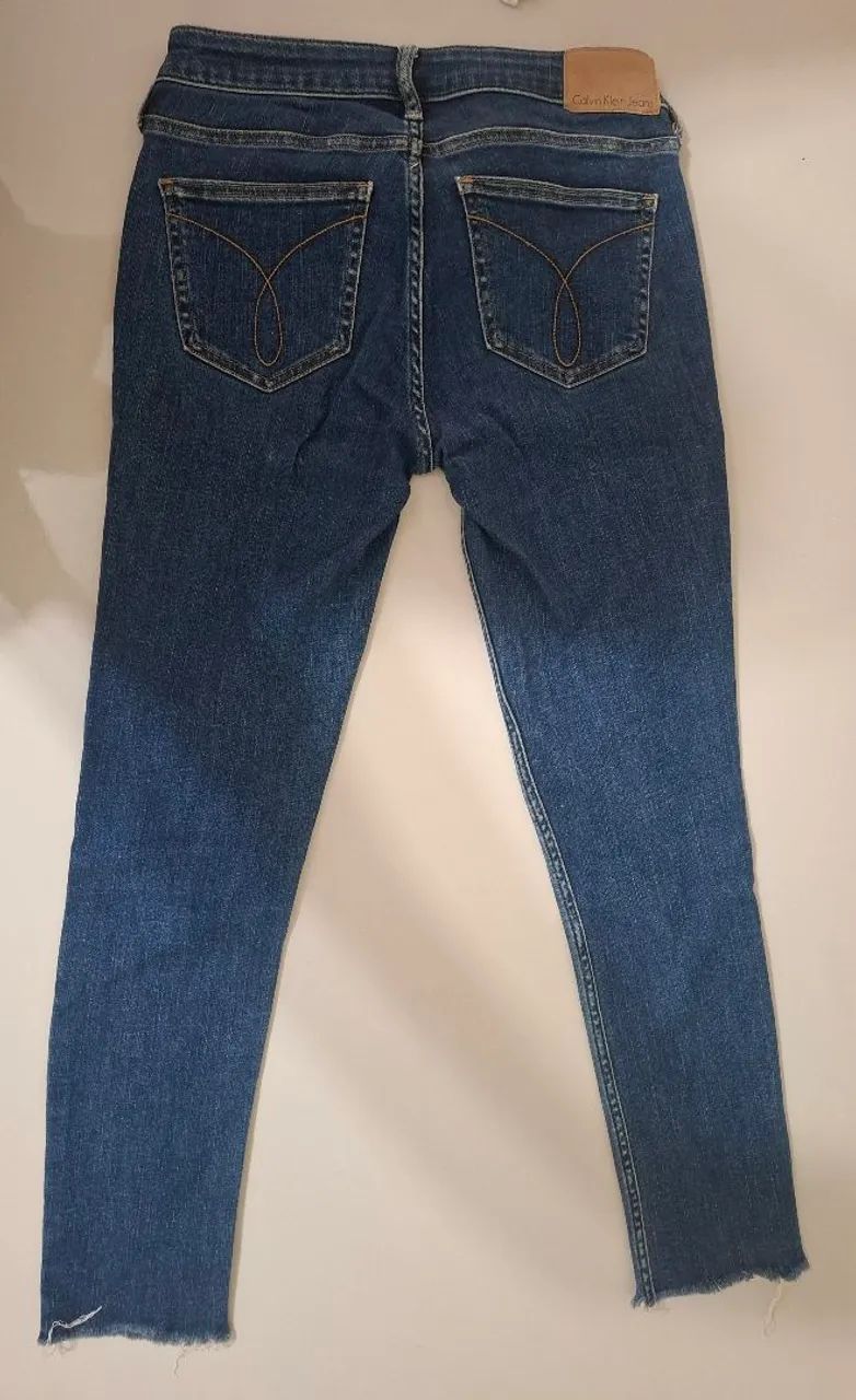 Calça jeans Calvin Klein importada - Foto 4