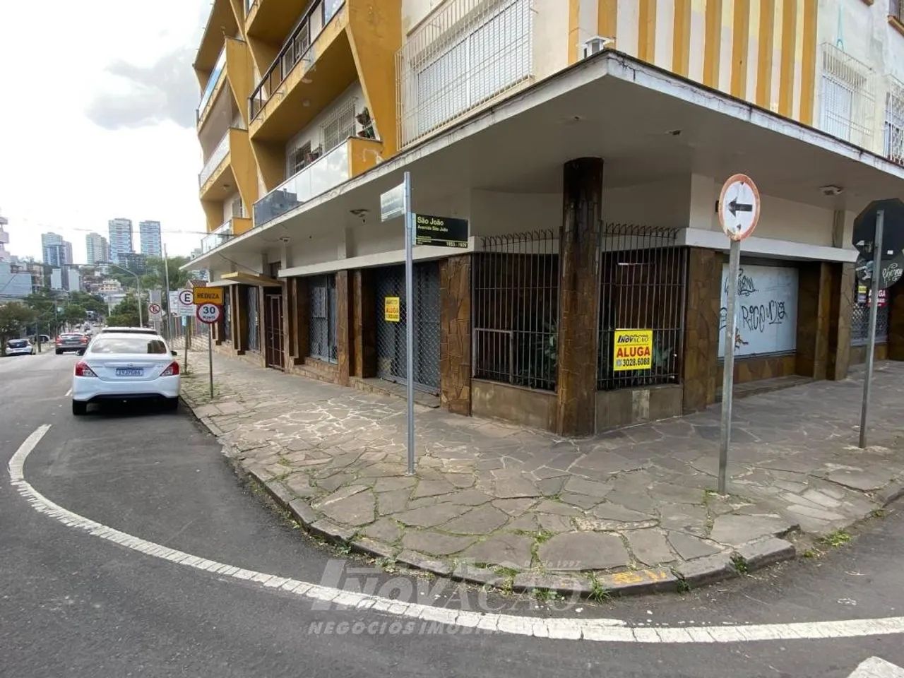 Sala Térrea / Loja comercial Centro Caxias do Sul - Foto 2