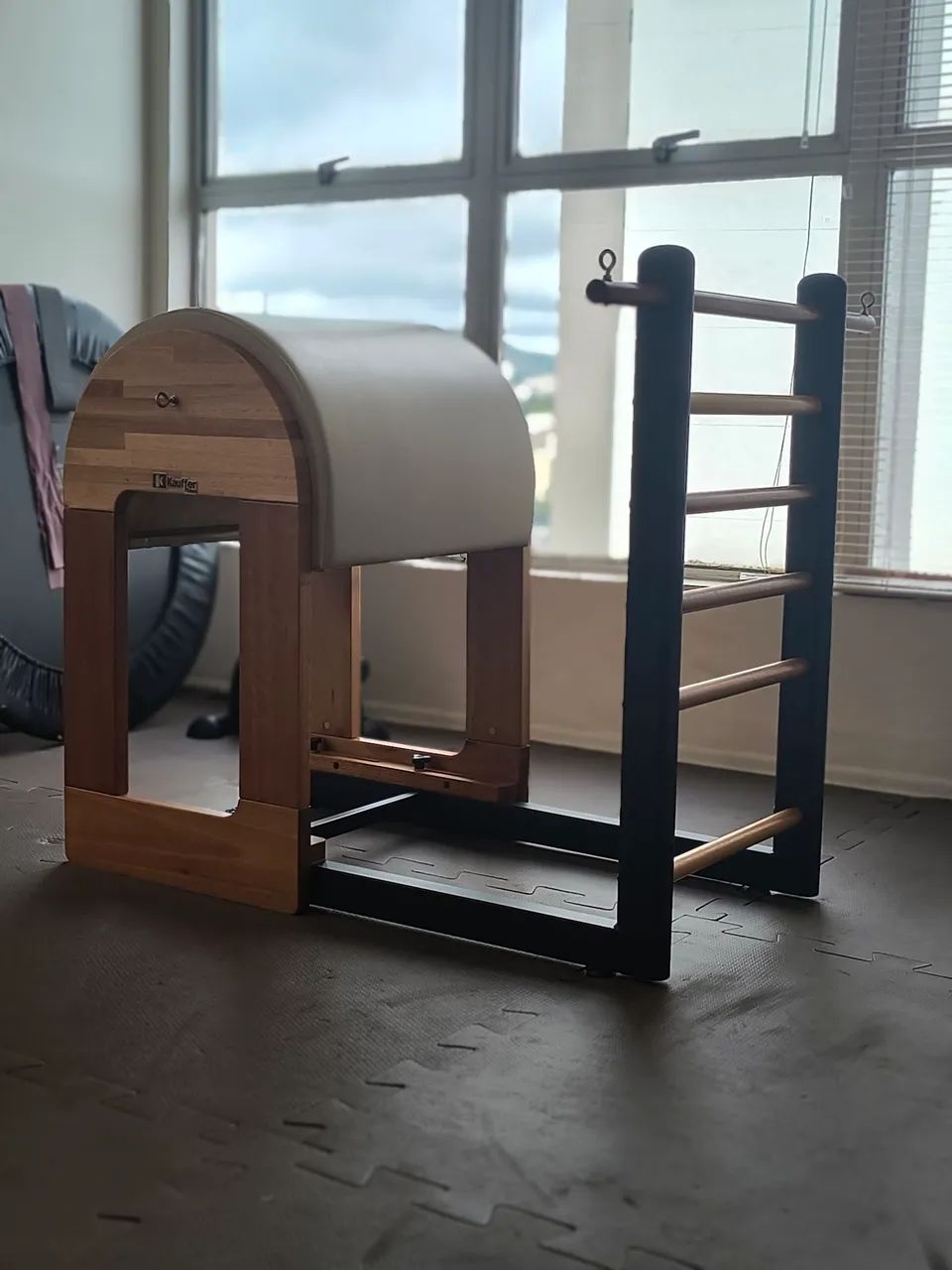 VENDO STUDIO DE PILATES KAUFFER COMPLETO 