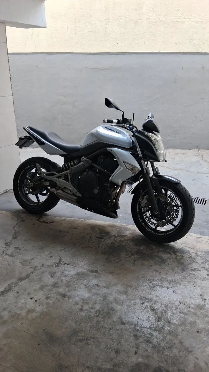 Kawasaki ER6N 2010