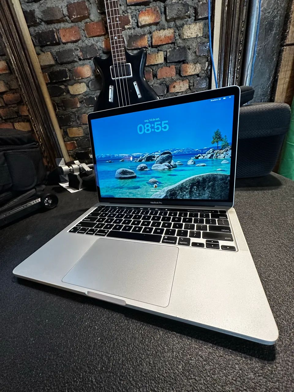 MacBook Pro M2 - 8GB RAM - SSD 256GB - Foto 2