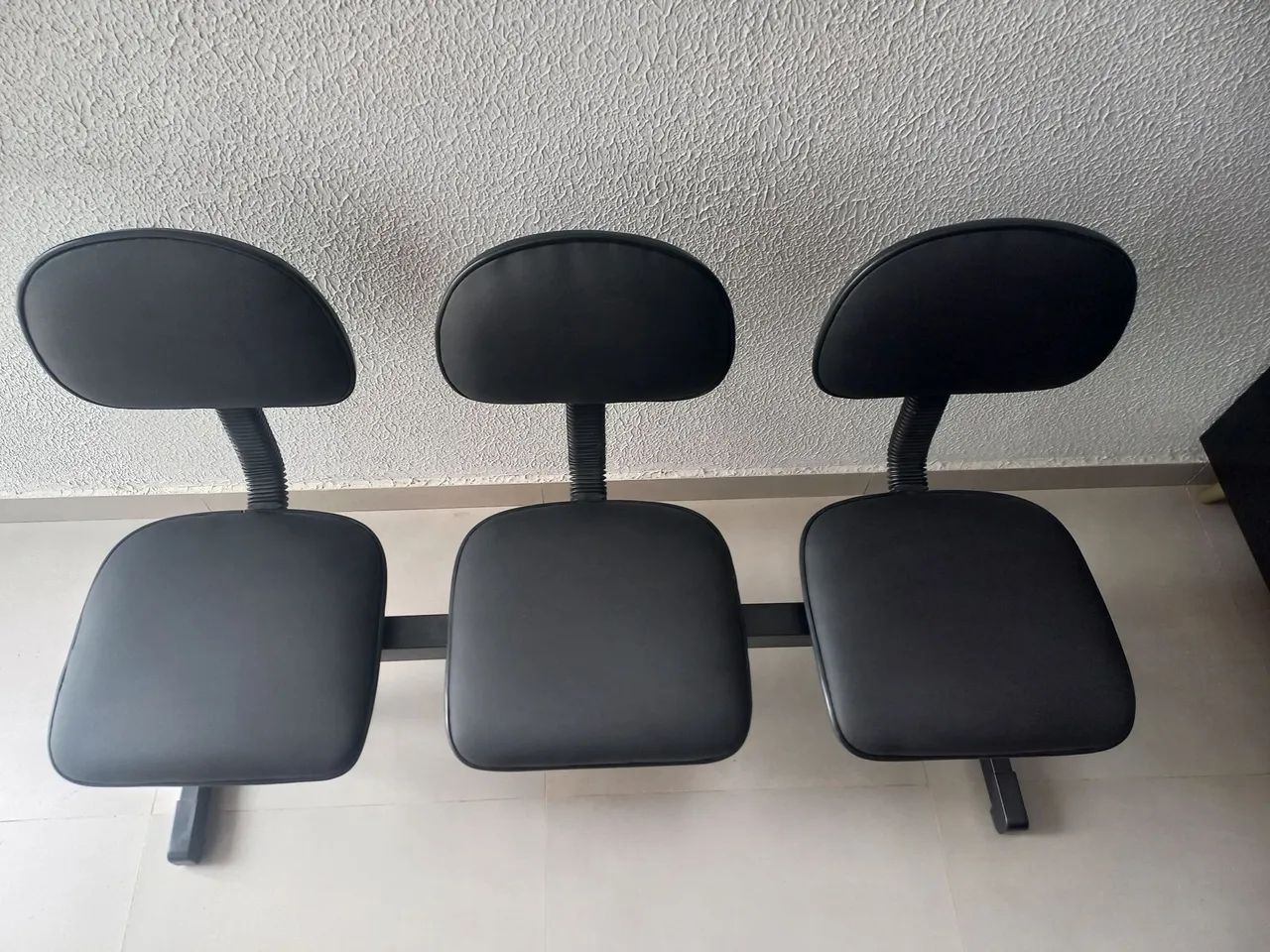 Cadeiras longarina 03 lugares! Marca Giroflex (LEIA A DESCRIÇÃO)