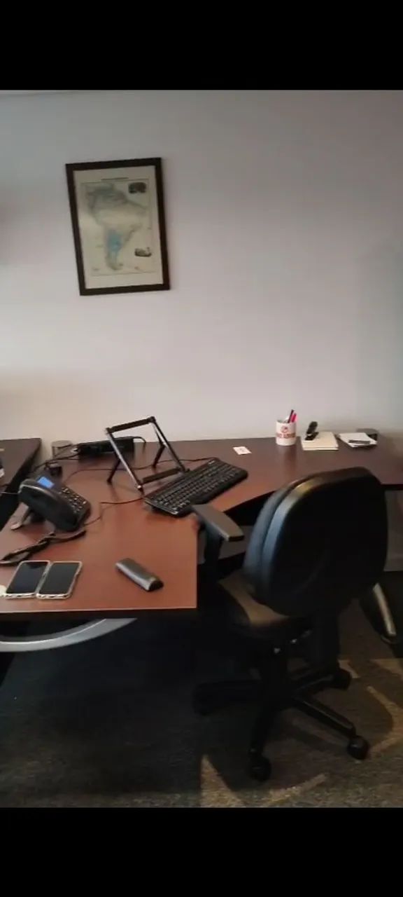 Móveis para escritório Mesas e cadeiras - Foto 2