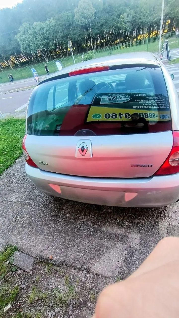 Renault Clio Clio Campus Hi-Flex 1.0 16V 5p 2010