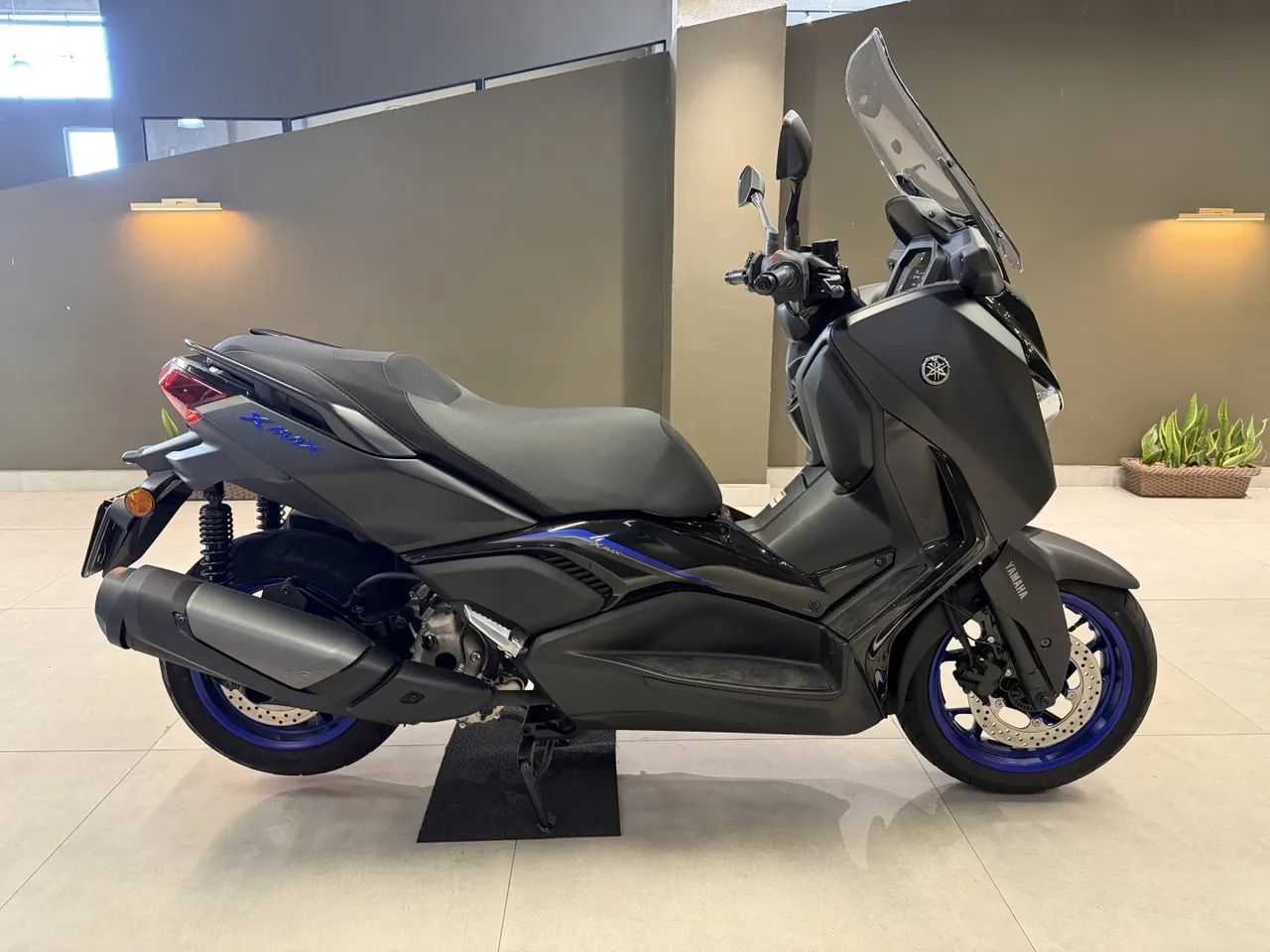 Yamaha Xmax 300 connected abs 2026 - Foto 2