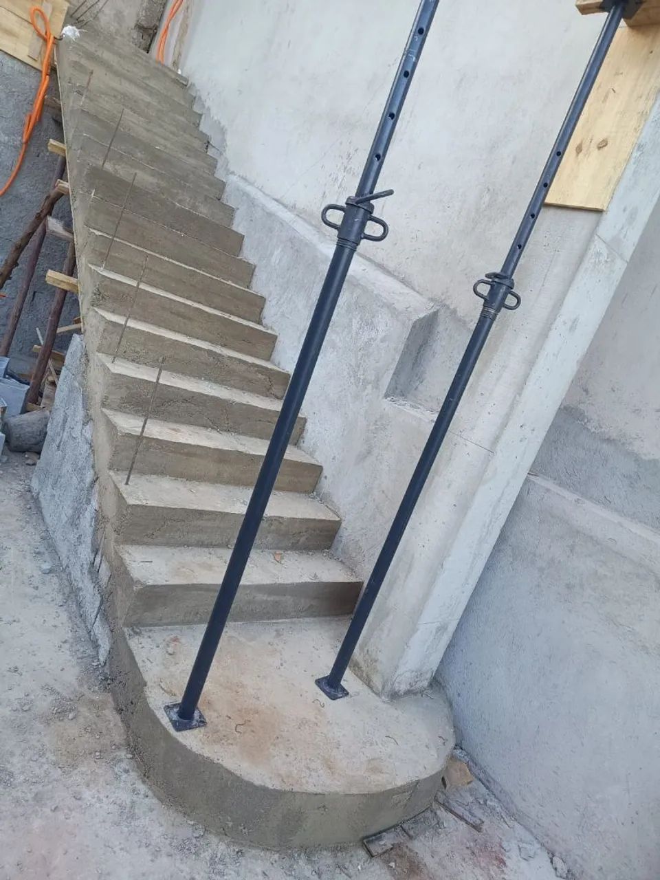 Escada de concreto orçamento sem compromisso 