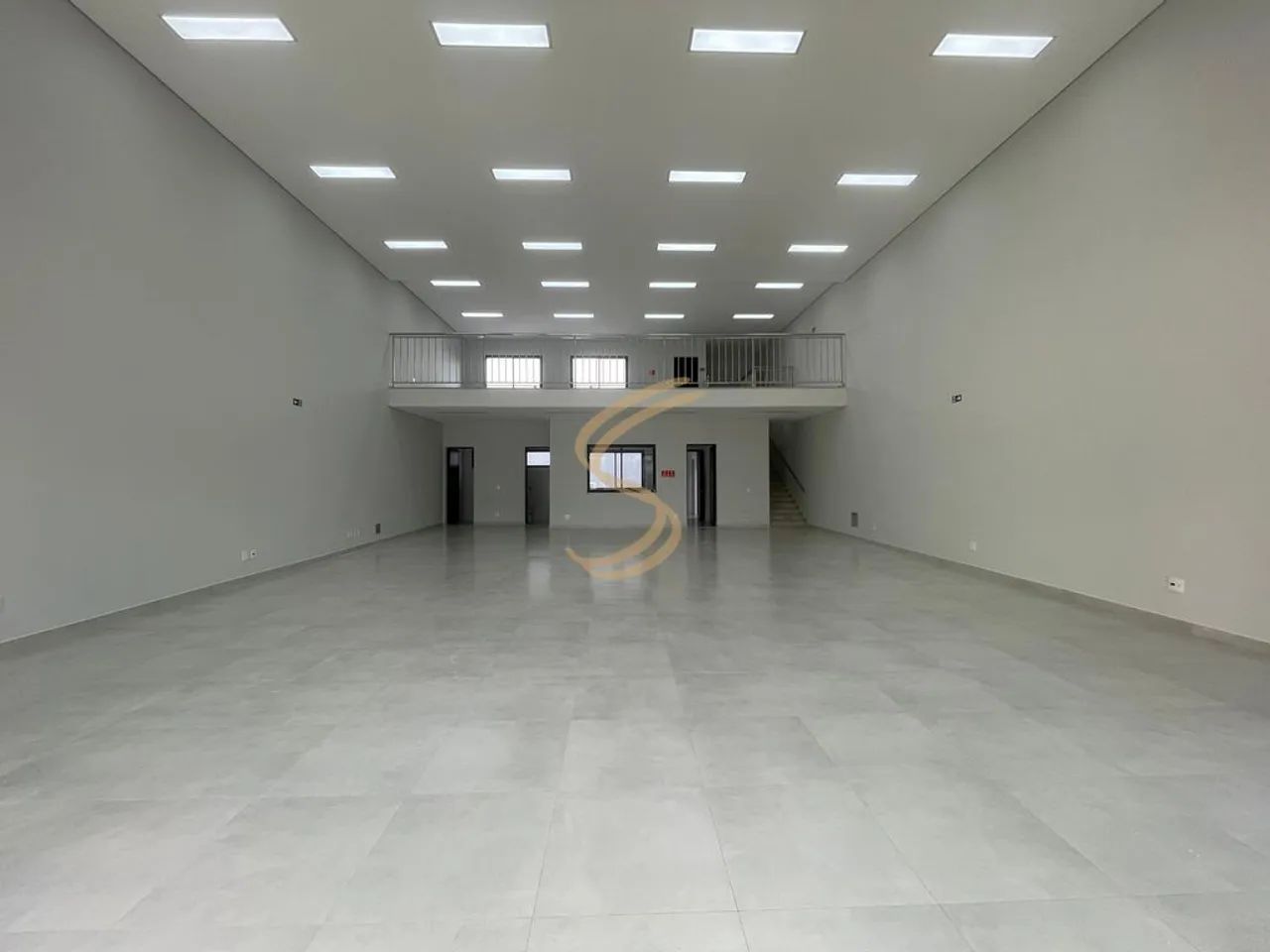 Ponto comercial no Centro: visibilidade e estrutura completa - Foto 3