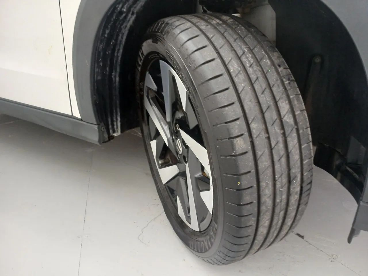 Volkswagen Tera High 1.0 170 TSI Flex 12V 5p Aut, foto 13 de 18