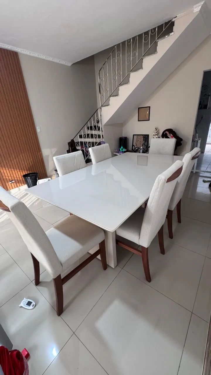 Mesa de jantar retangular com 1.80m e 6 cadeiras  - Foto 4