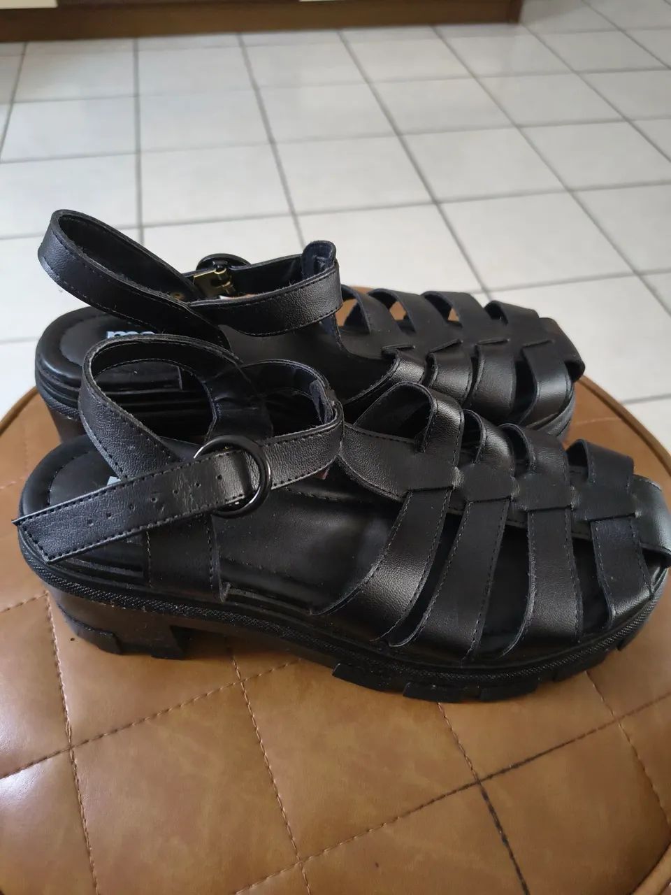 Sandália plataforma Moleca - Foto 4