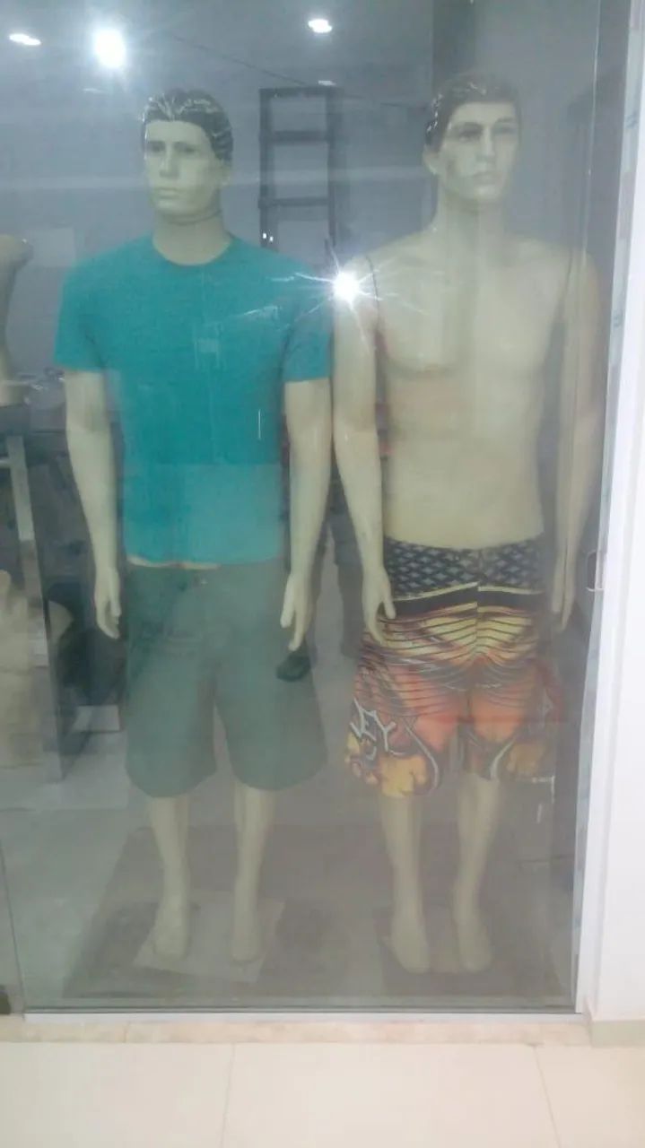 Maniquim - Foto 2