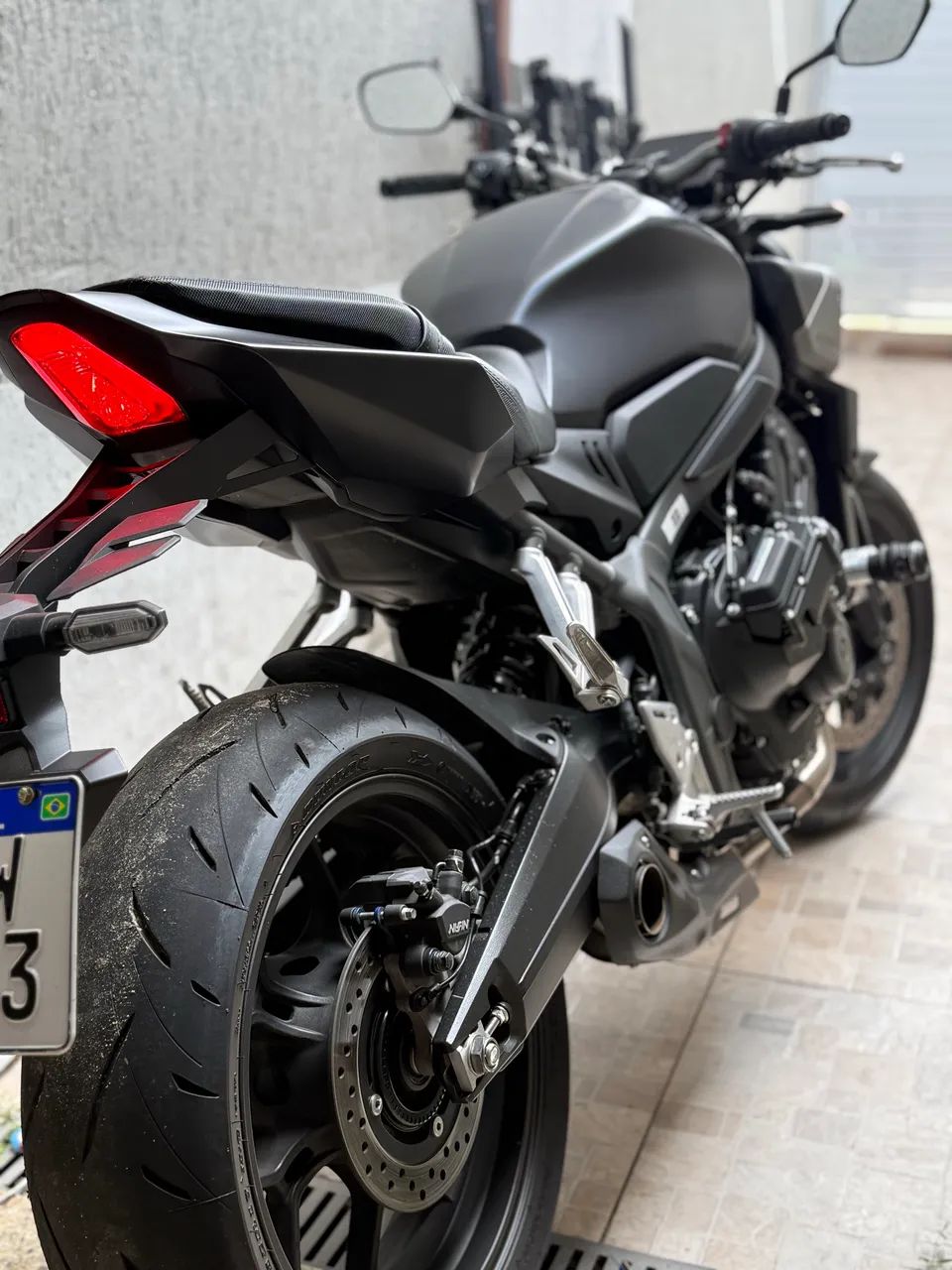 Cb 650r e-cluth 2026  - Foto 5