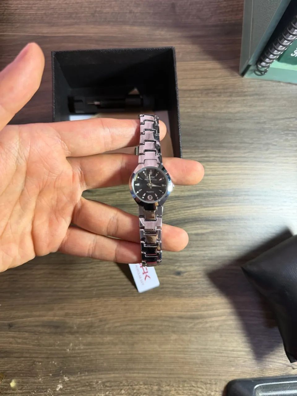 Relógio Feminino OPK Prateado Mostrador Preto - Foto 3