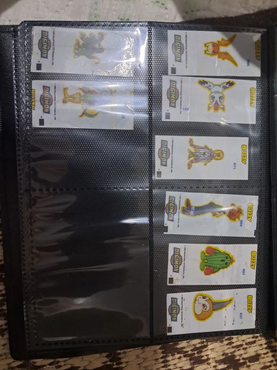Figurinha Digimon Buzzy