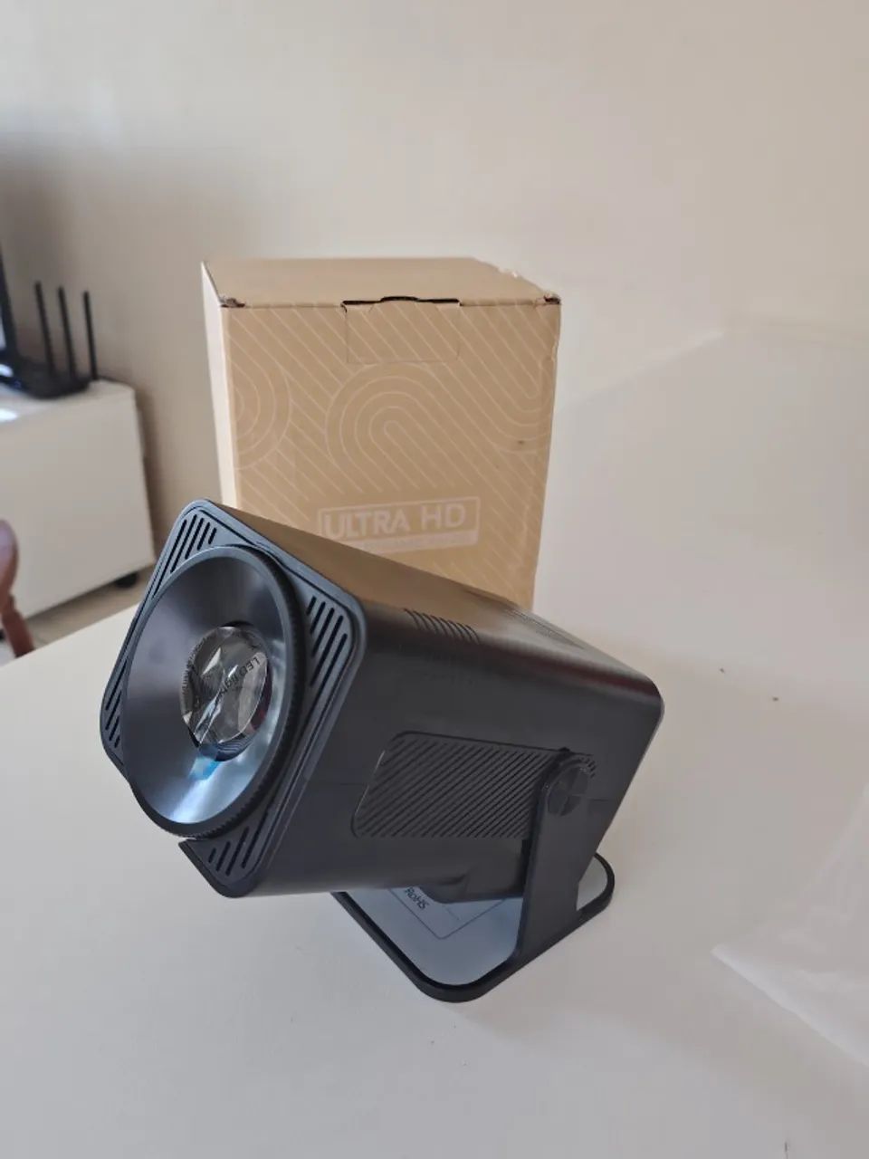 Projetor HY 320 Mini 5G wi-fi Bluetooth android 13.0 - Foto 2