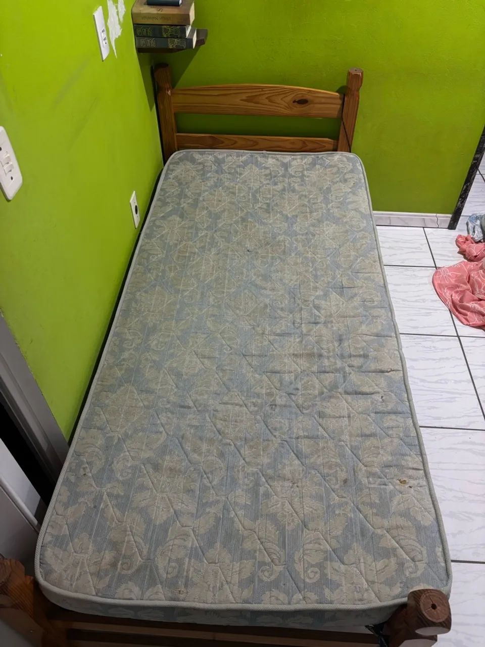 Vendo cama de solteiro  - Foto 5