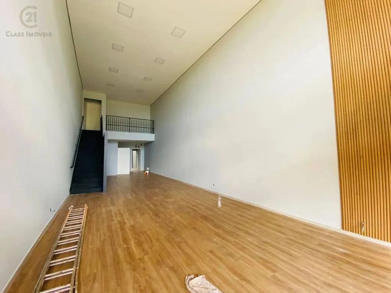 Sala para alugar em Londrina, Colonial, com 150 m² - Foto 2
