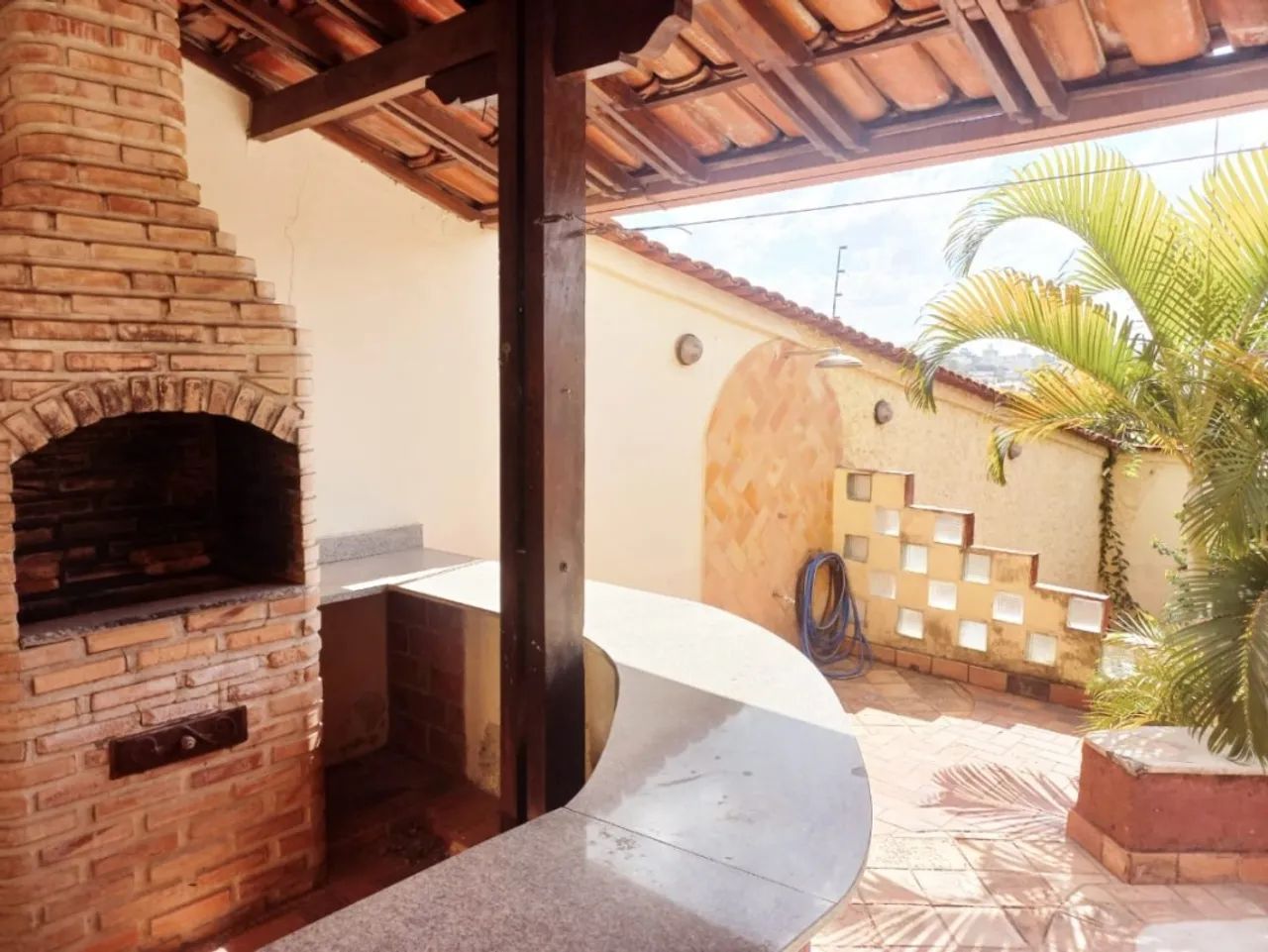 Casa com 3 quartos à venda em Belo Horizonte