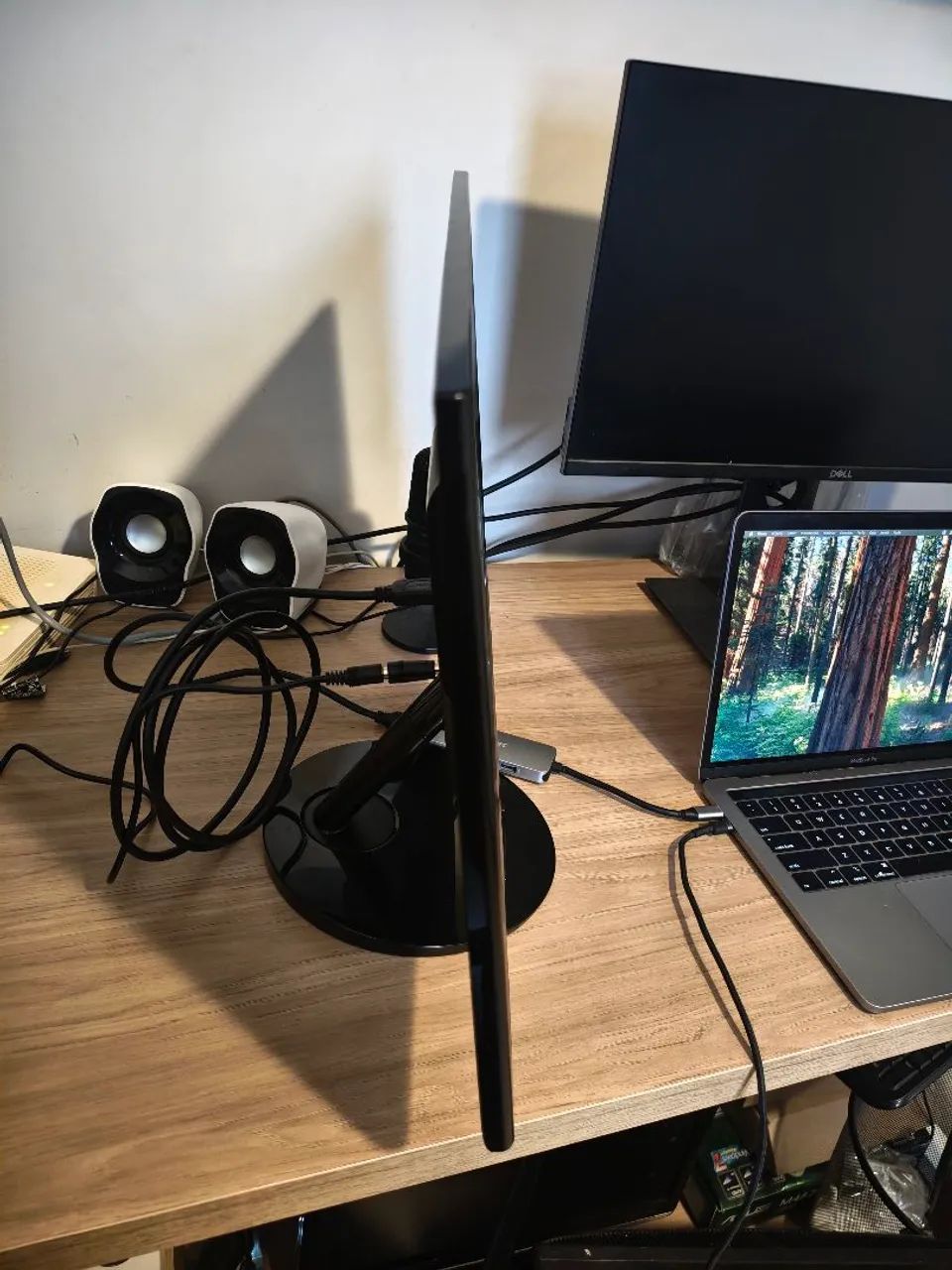 Monitor ultrafino AOC LED Full HD 22 polegadas ( HDMI, VGA, DVI ) - Foto 3