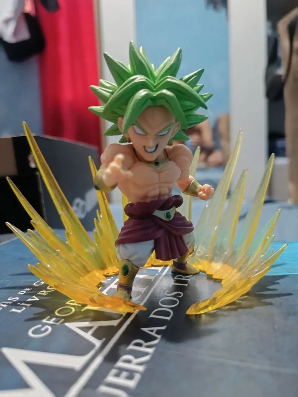 Action Figure Broly Super Saiyajin (Chibi) - Dragon Ball Colecionável