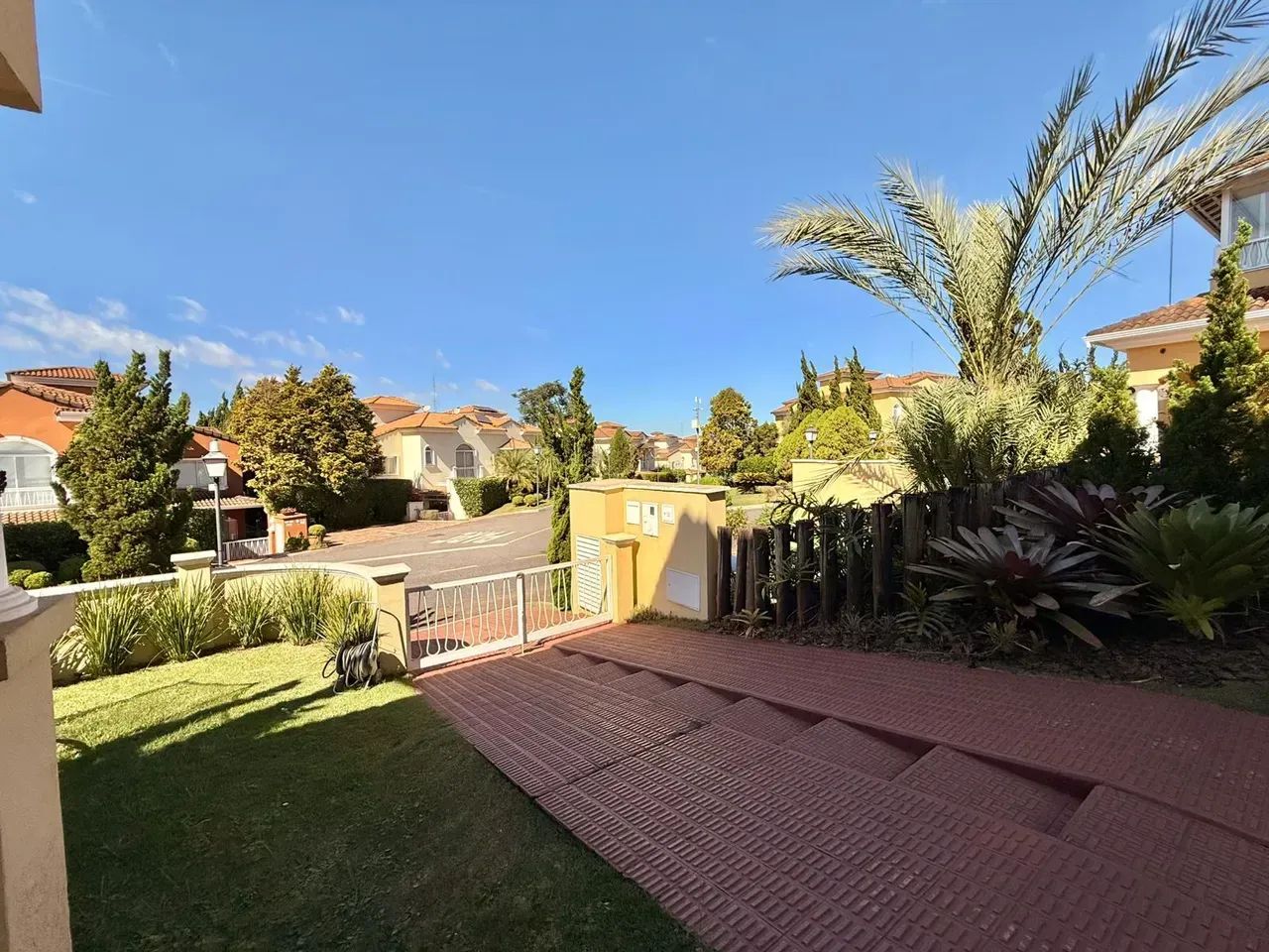 Casa para alugar com Piscina e 3 quartos, 210 m² - Alphaville Lagoa Dos Ingleses - Foto 3