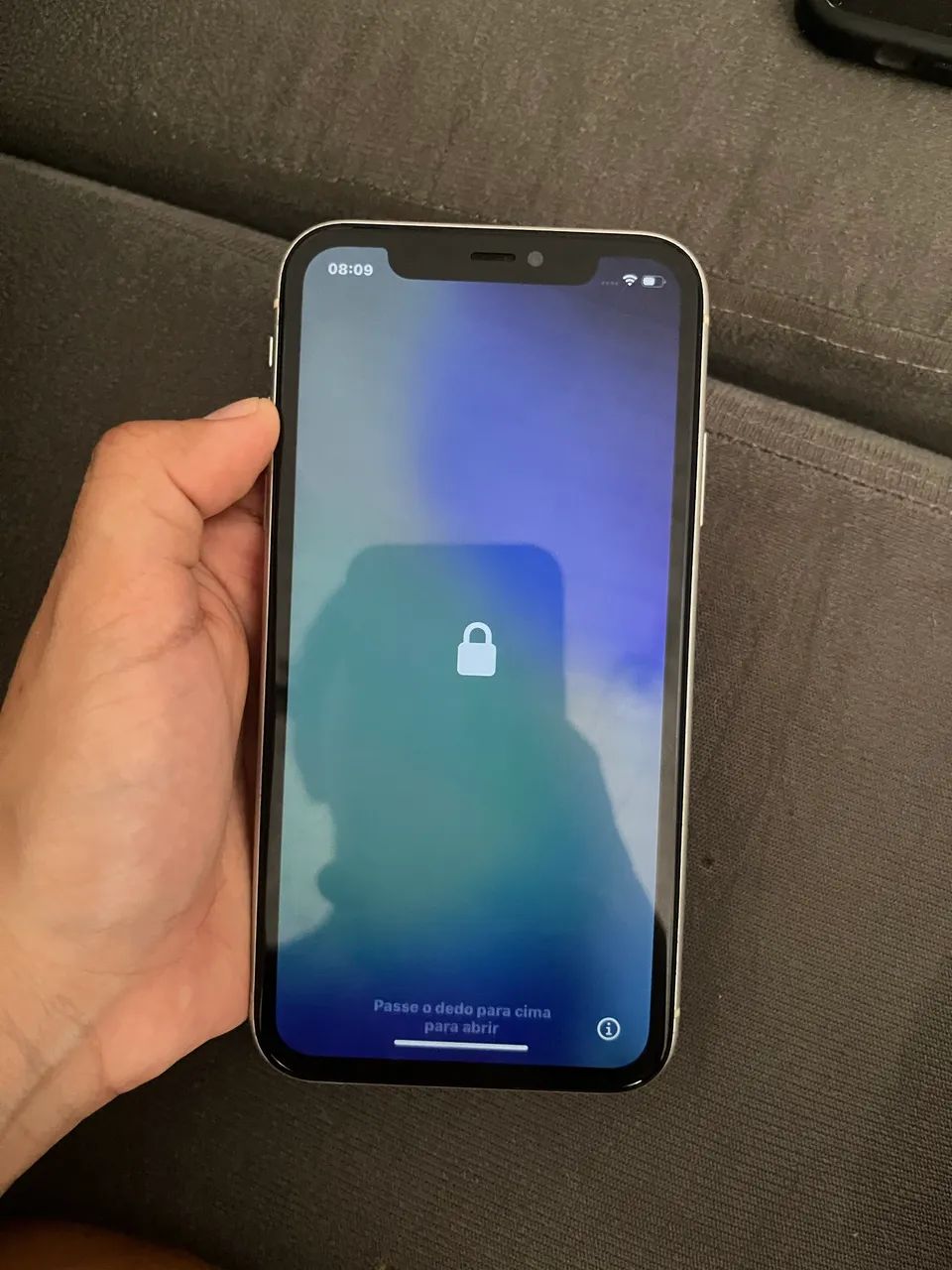 iPhone 11 64gb Branco  - Foto 5