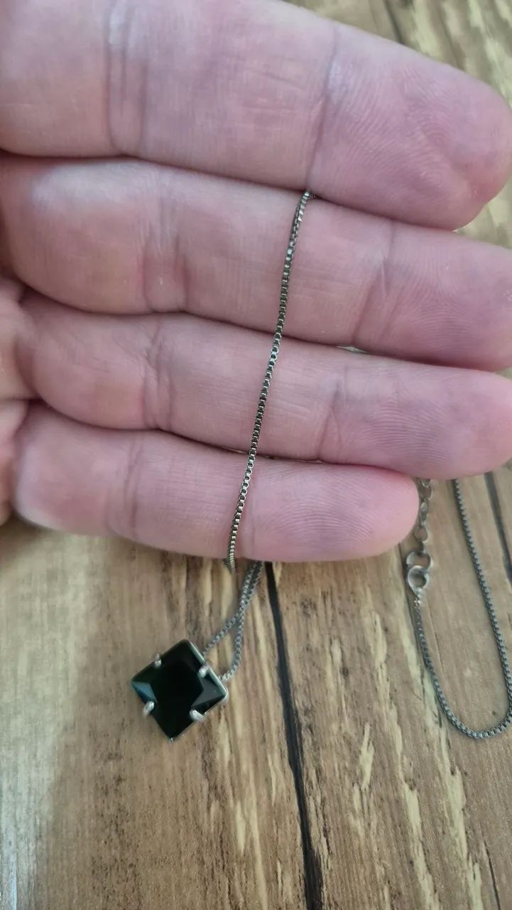 Colar com pingente quadrado - Foto 3