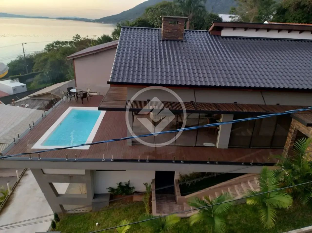 Casa com 3 dormitórios, piscina e vista mar  Ribeirão da Ilha/Florianópolis codigo: 146720 - Foto 2