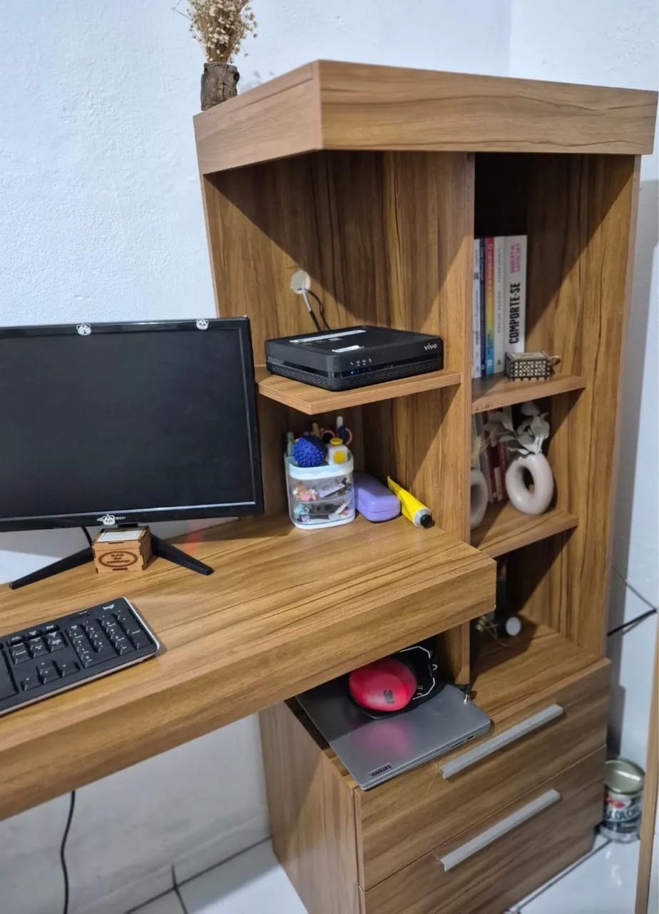Escrivaninha com Estante e Gaveteiro - Home Office - Foto 3