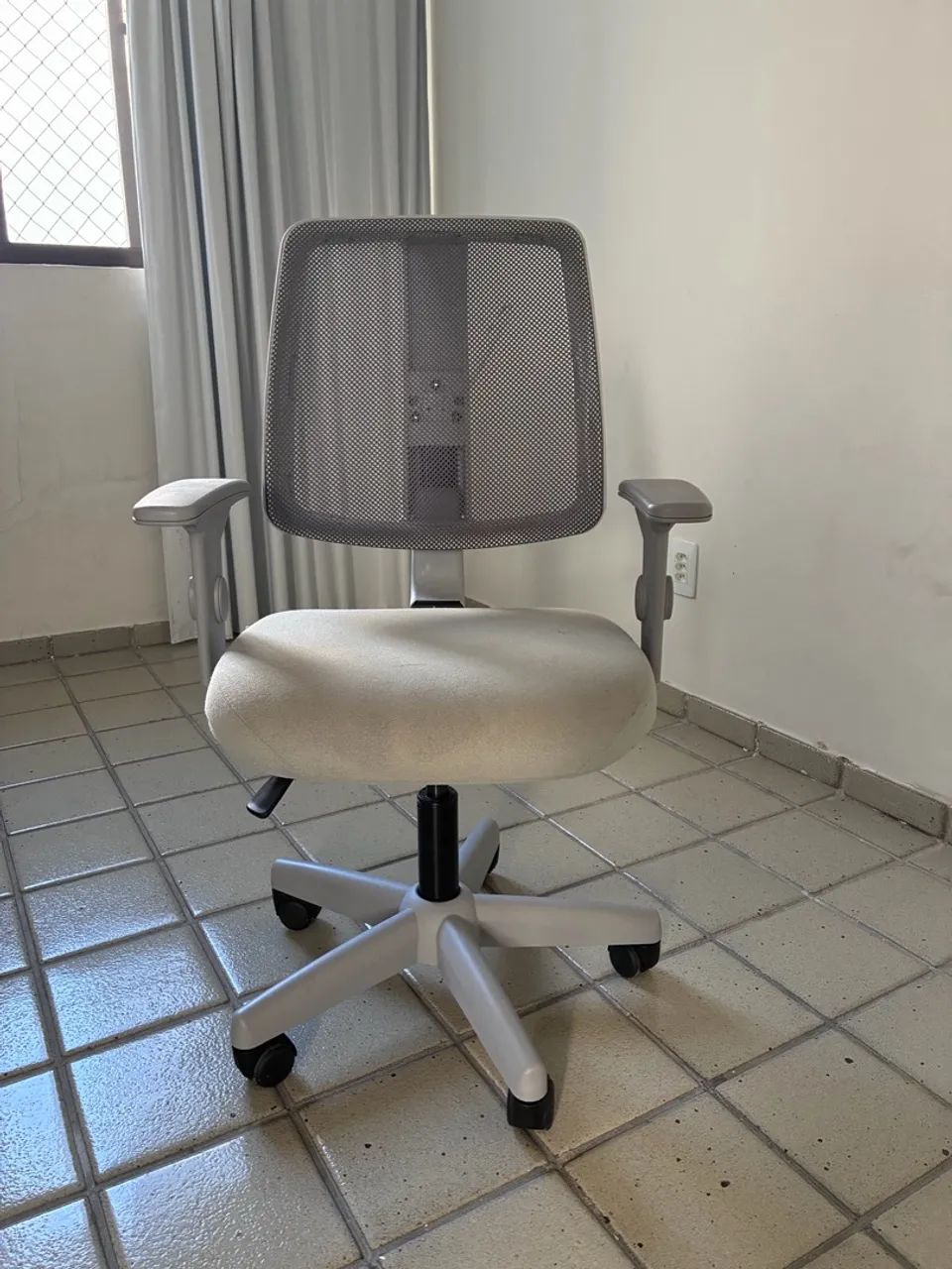 cadeira de escritório giratória executiva da Cavaletti