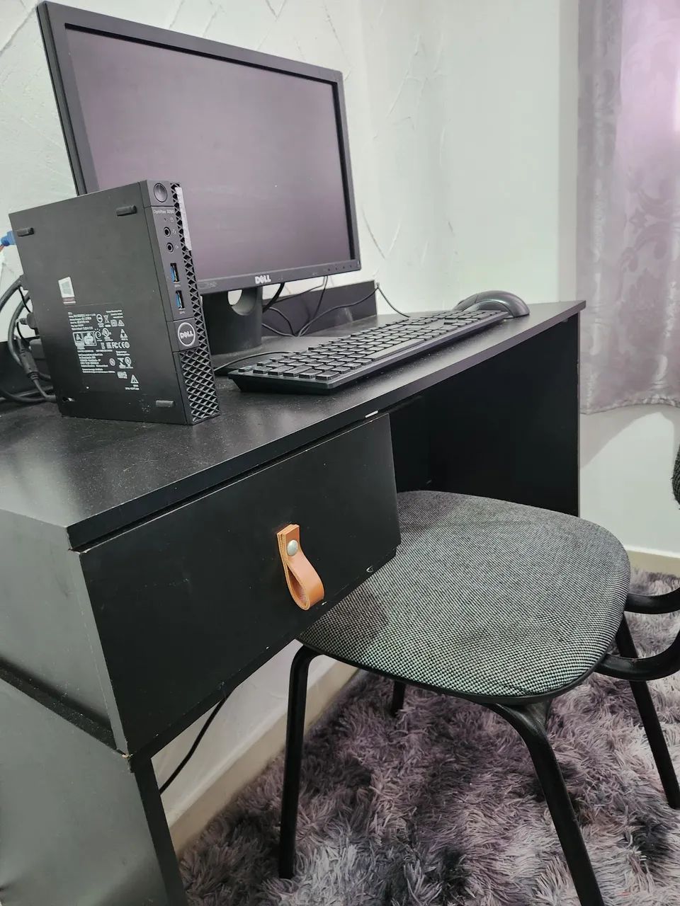 Mesa de escritório com cadeira  - Foto 2