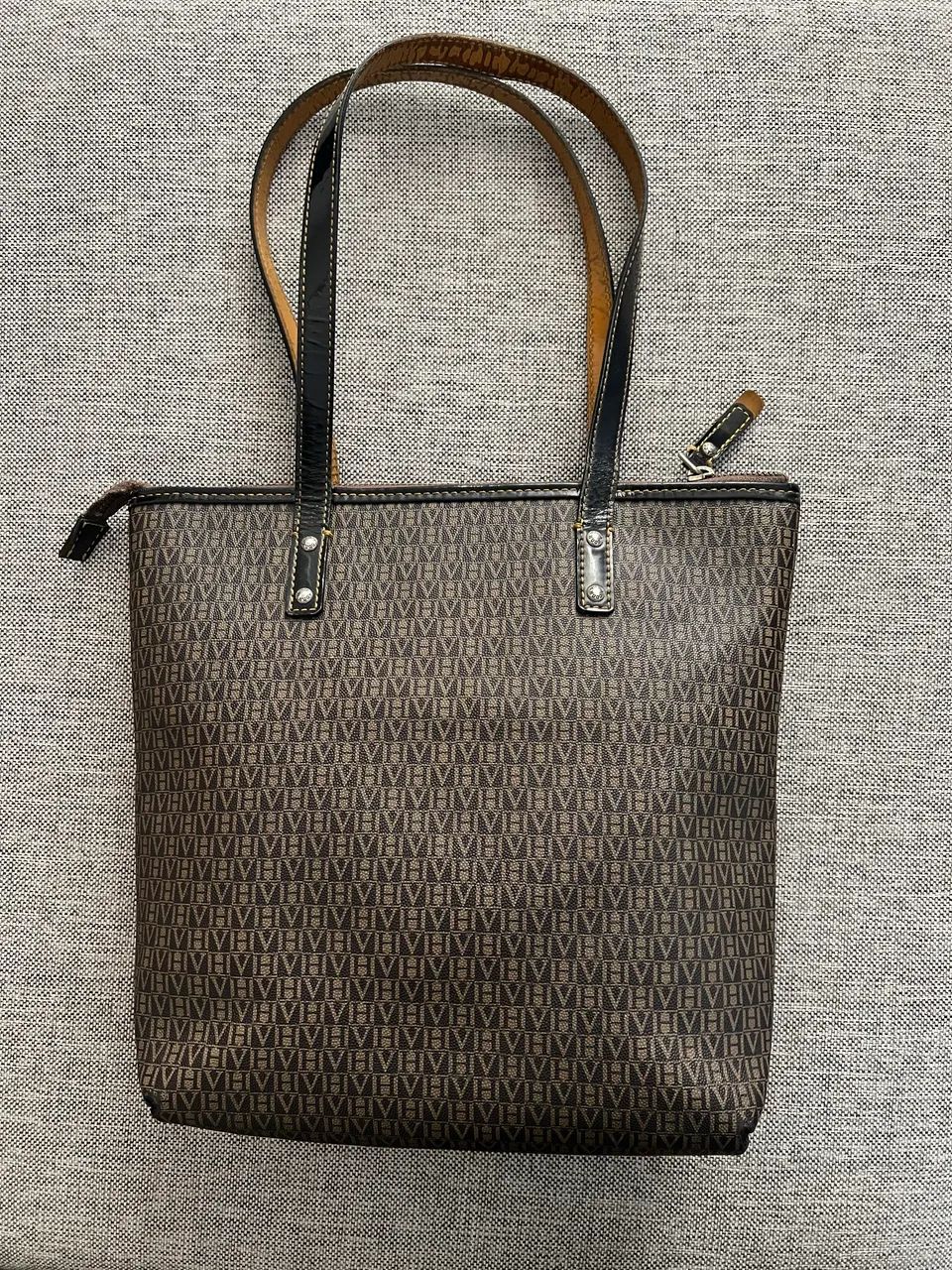 Bolsa Victor Hugo original linda  - Foto 3