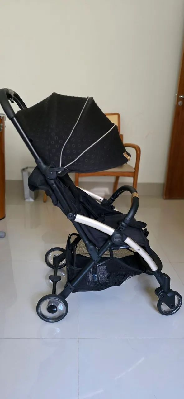 Carrinho de bebê Chicco Juvenile Goody Plus Dourado - Foto 4