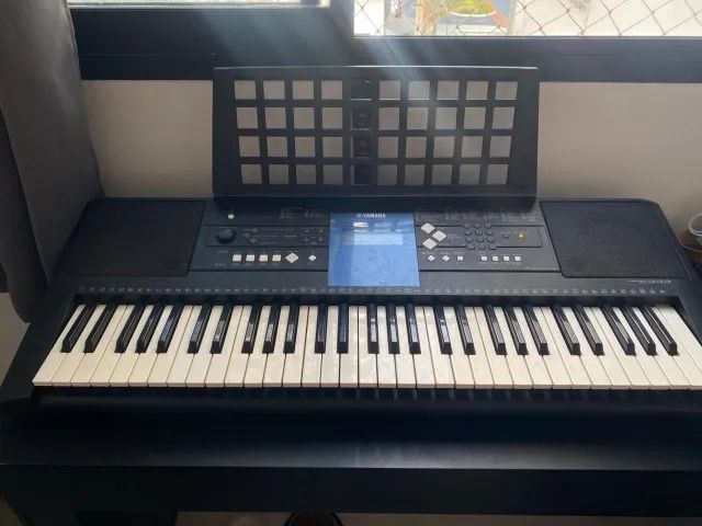 Teclado Musical - Yamaha PSR-E333 - Foto 4