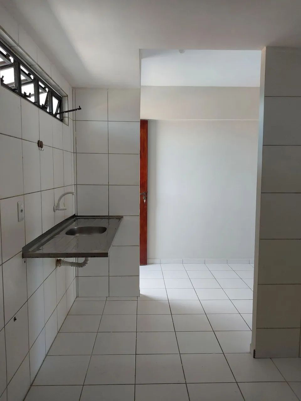 ALUGO APTO ÓTIMA LOCALIZAÇÃO  - Foto 3