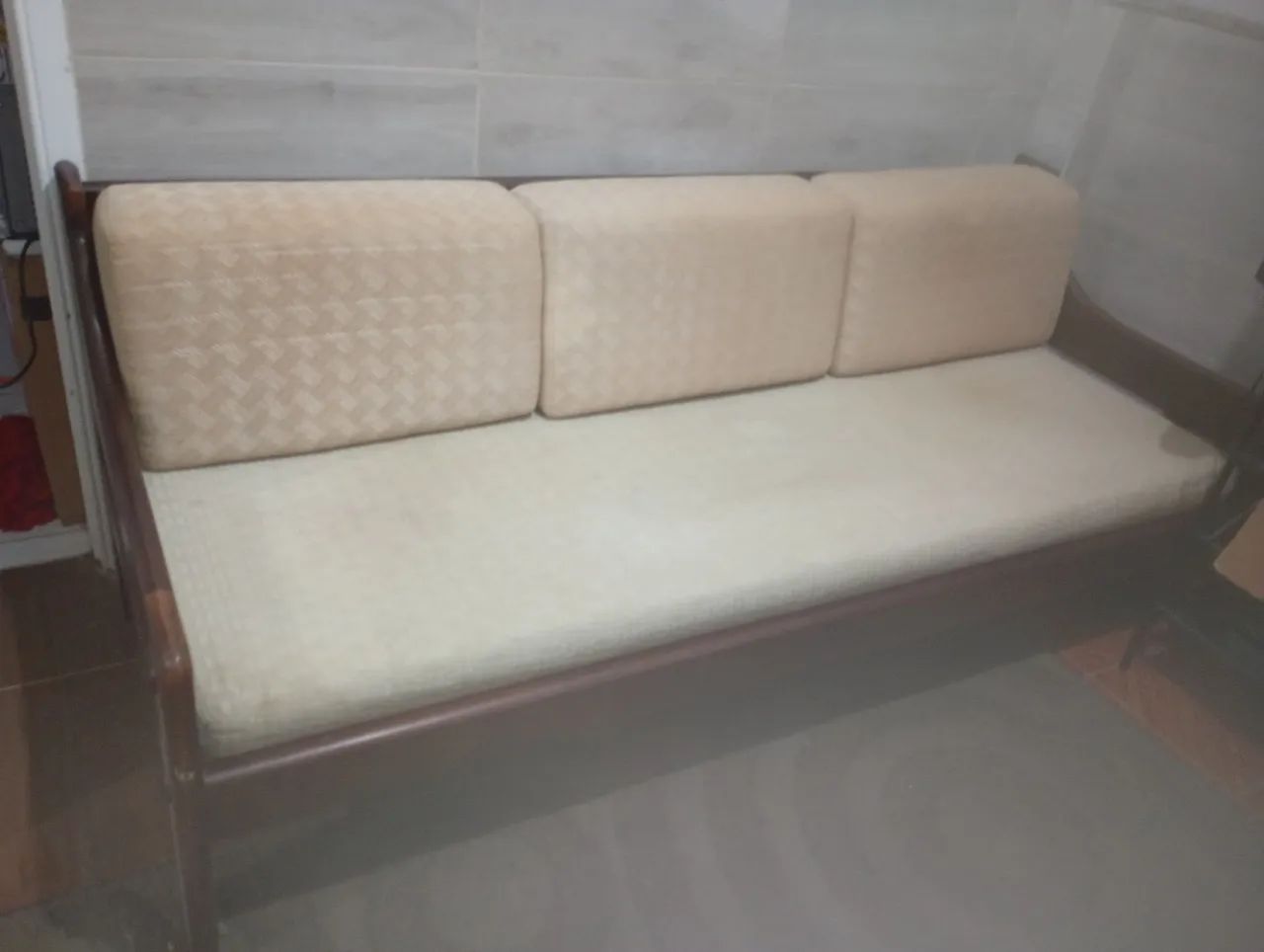 Baixou! Sofá-Cama  pra desocupar lugar.