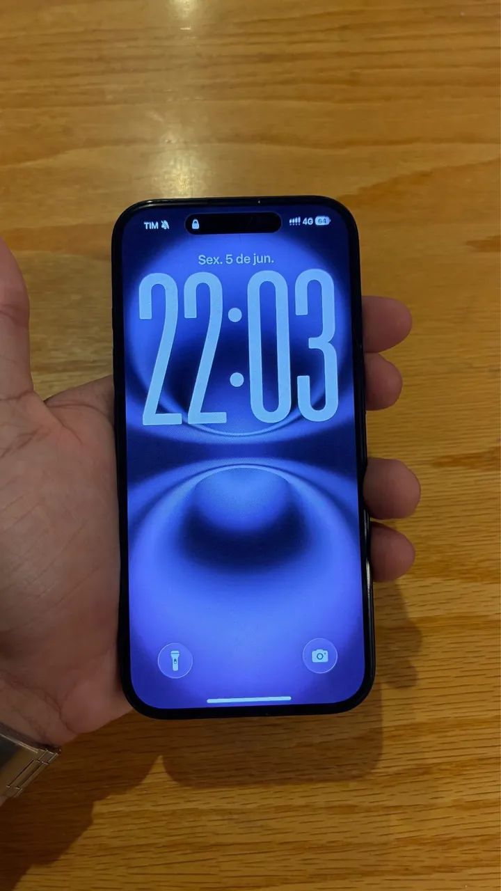 Iphone 16 com capas, caixa e cabo ACEITO TROCA E OFERTA!!!! - Foto 3