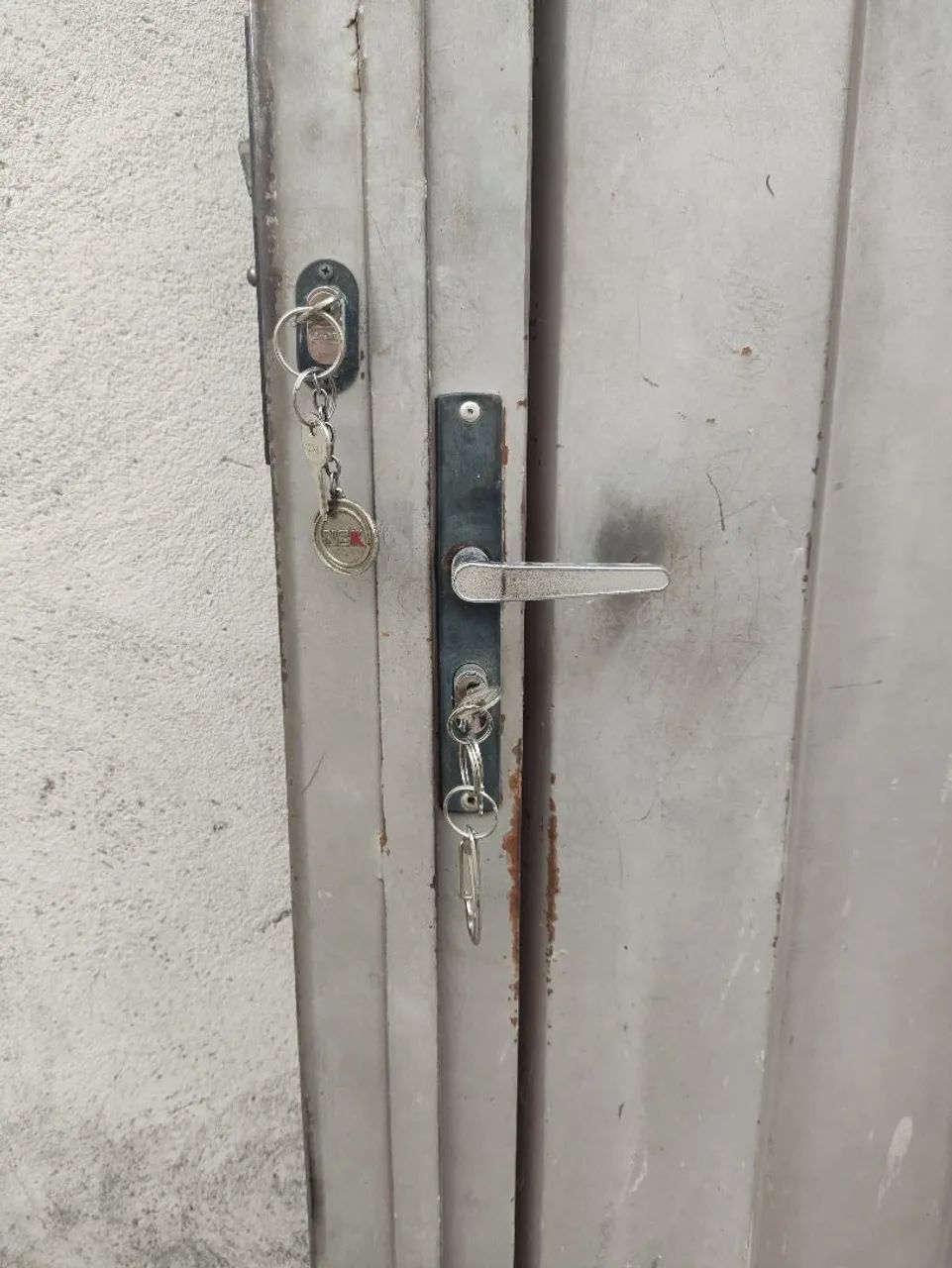 Vende-se portão 